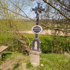 Kříž severně od Slavče