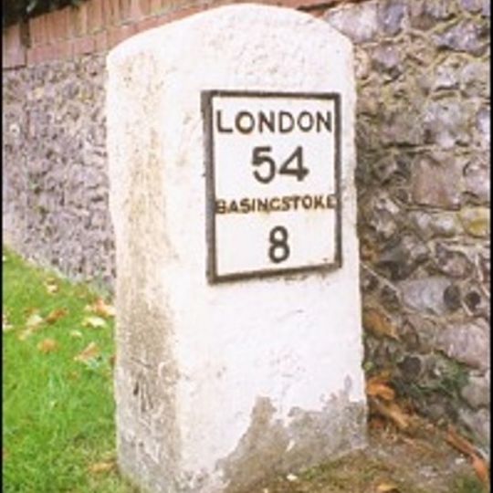 Milestone, London Road, by No. 5 and "Knighton", Southington