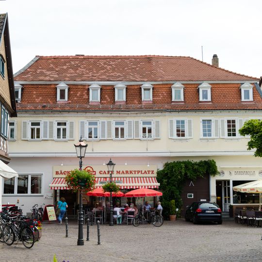 Marktplatz 11/12