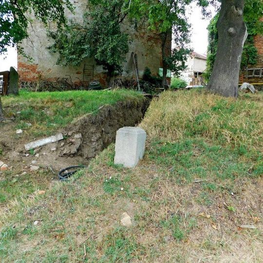 Kříž na jižním okraji Verušic