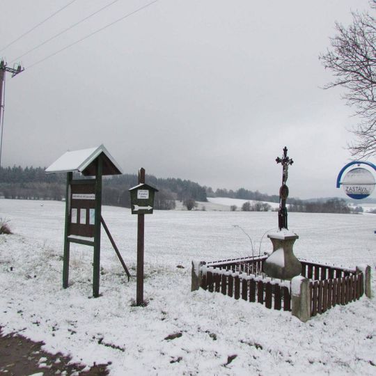 Kříž poblíž pramene Jihlavy u silnice mezi Počátkami a  Jihlávkou