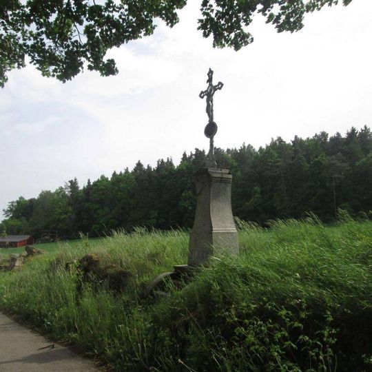 Kříž severně od Milčic