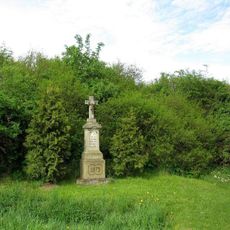 Kříž v zatáčce severně od Kočína