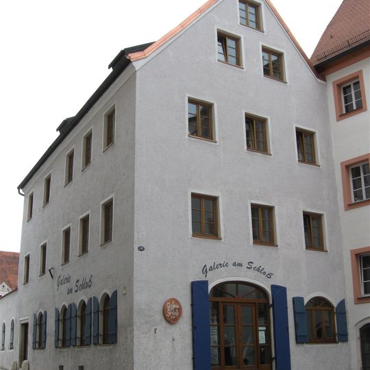 Wohn- und Geschäftshaus, sogenanntes Gietlhaus