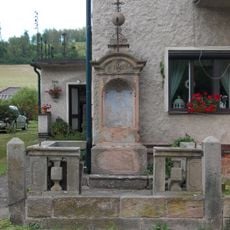 Kaple se sochou Madony