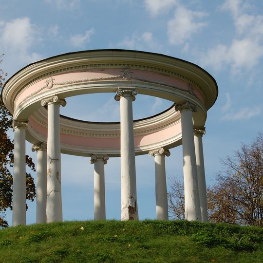 Беседка на горке «Парнас»