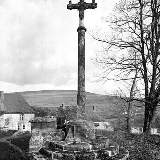 Croix de Pouilly-en-Auxois