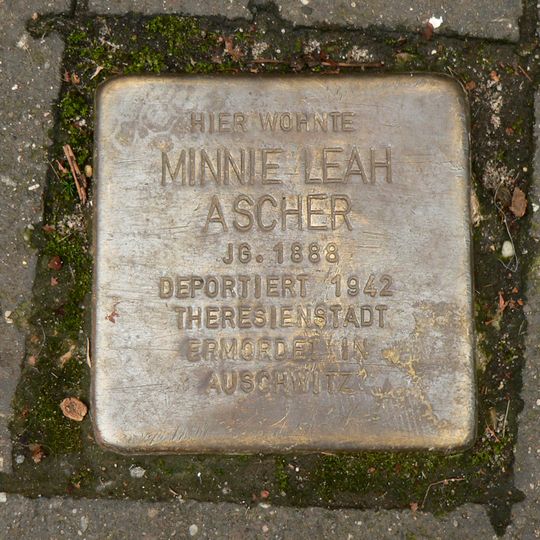Stolperstein en memoria de Minnie Leah Ascher