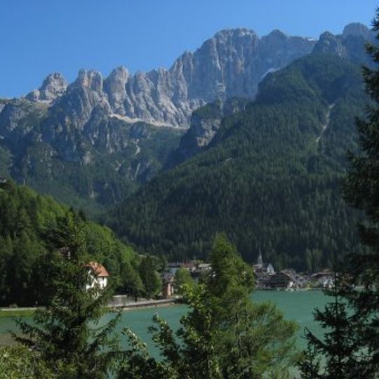 Lake Alleghe
