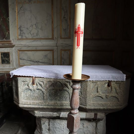 Fonts baptismaux à Javené
