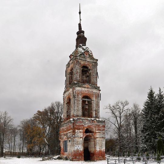 Колокольня церкви Покрова