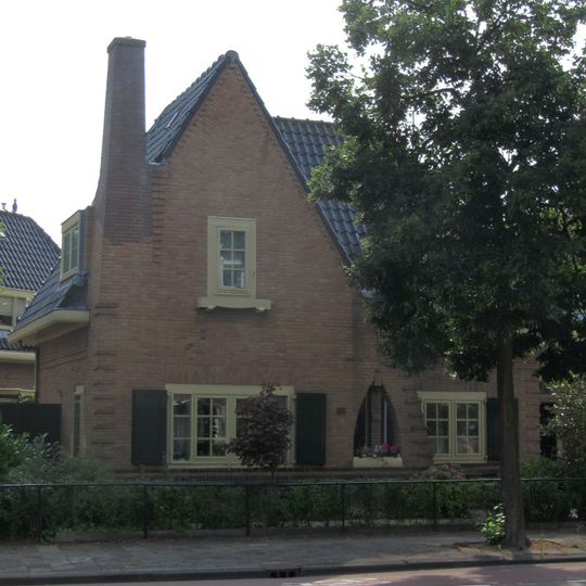 Vrijstaande woning, onderdeel van het complex Onder Dak