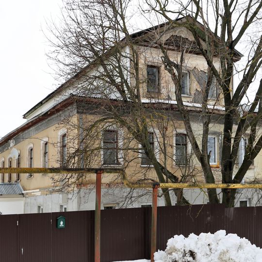 Дом жилой с лавкой