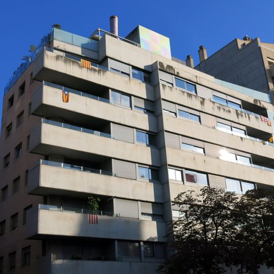 Habitatges al carrer Emili Grahit, 69