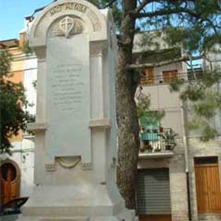 War memorial in Pezze di Greco