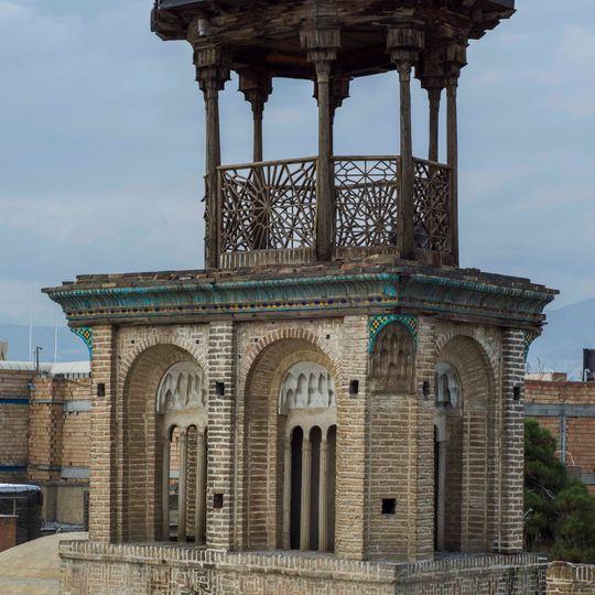 Haj Qanbar Ali Khan Mosque