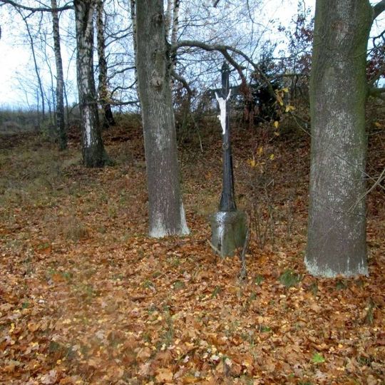 Kříž západně od Nové Vsi u železnice