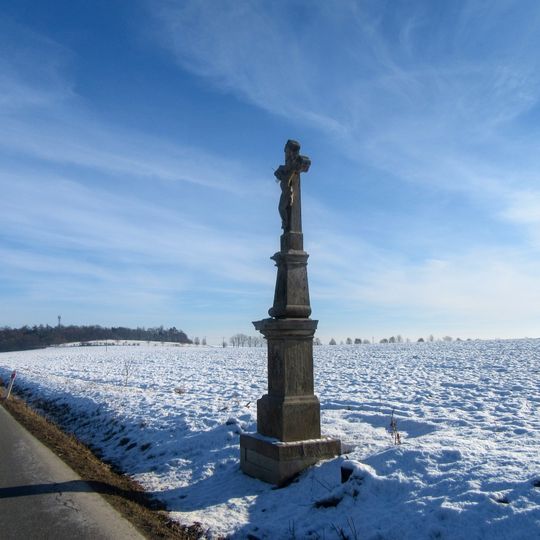 Kříž u Medlova vedle silnice