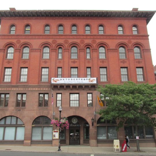 City Hall-Monument District