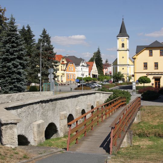 Footbridge over the Bezděkovský potok along the road bridge in Bělá nad Radbuzou