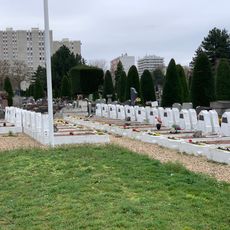 Carrés militaires du cimetière nouveau d'Ivry-sur-Seine
