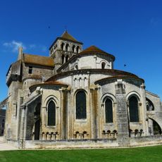 Église abbatiale Saint-Jouin-et-Saint-Jean-l'Évangéliste de Saint-Jouin-de-Marnes