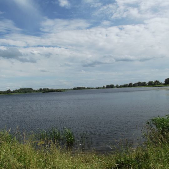 Baltausių tvenkinys
