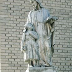 Cirkevné gymnázium sv. Andreja, socha-vsa