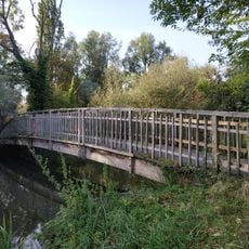 Footbridge Over River Cherwell At Parsons Pleasure Punt Rollers