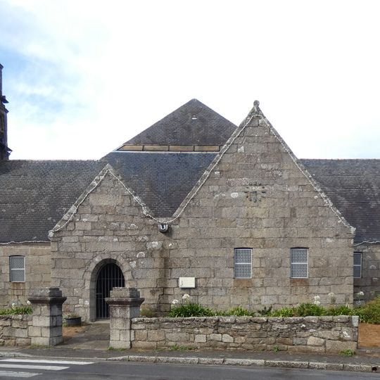 Église Saint-Pol-Aurélien de Lampaul-Plouarzel