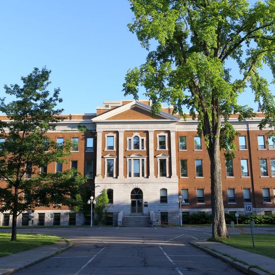 Pavillon Jacques-Marquette