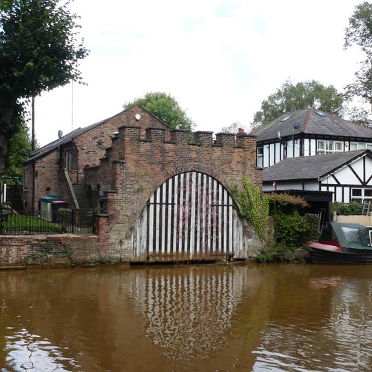 Boat house to west of The Green
