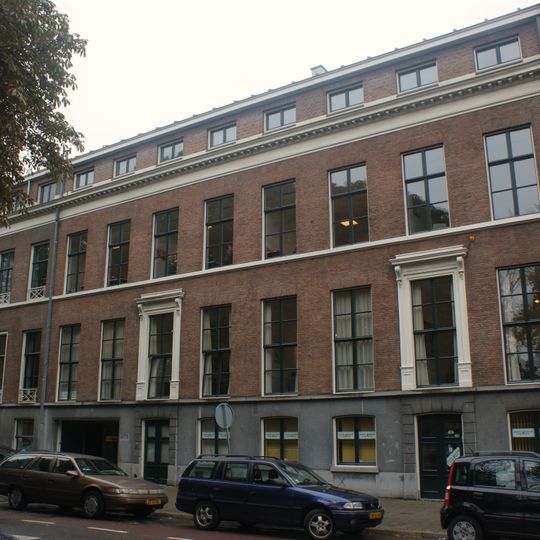 Statig woonhuis van harmonische architectuur