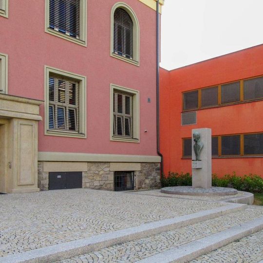 Busta Tomáše Garrigua Masaryka v Šumperku na Masarykově náměstí