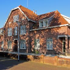 Voorm. marechausseekazerne in Interbellumstijl