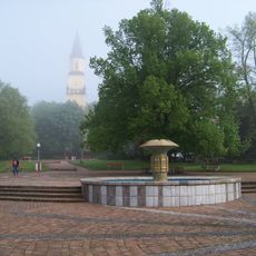 Kašna na náměstí v Chlumci