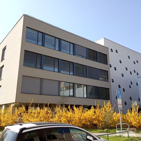 Gennet - new building
