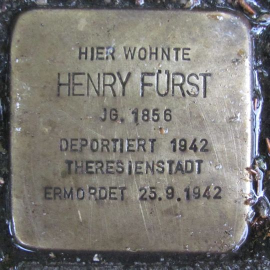 Stolperstein en memoria de Henry Fürst
