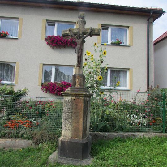 Kříž v Zahrádce u čp.9