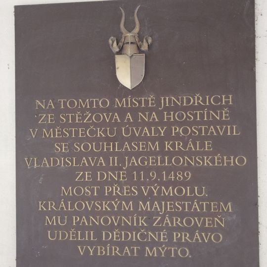 Pamětní deska mostu přes Výmolu