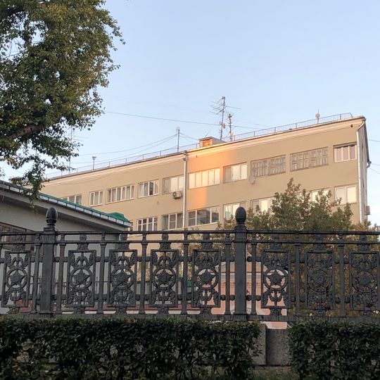 Чугунная ограда