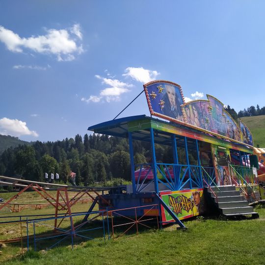 Sezonowe wesołe miasteczko