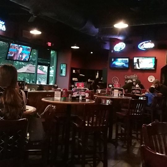 Wing Daddy's Sauce House
