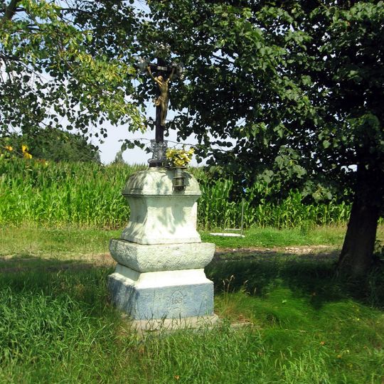 Kříž západně od Lipničky