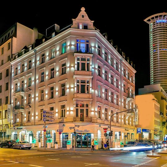 Grand Hotel Downtown
