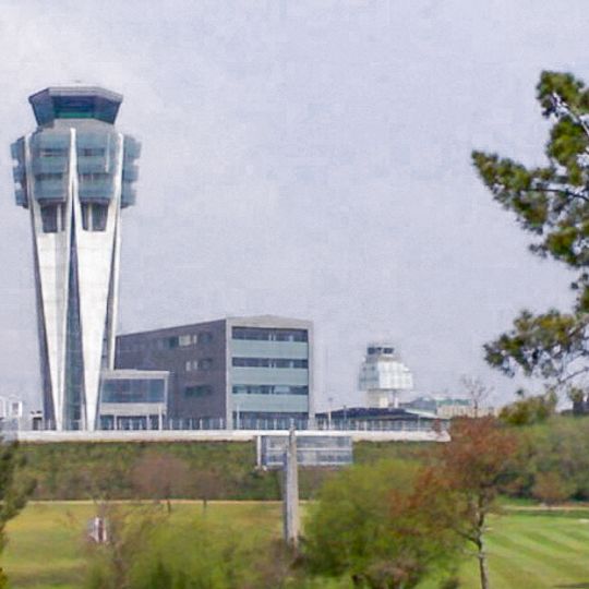 Santiago–Rosalía de Castro Airport