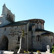 Église Saint-Pierre-et-Saint-Michel de Saint-Urcize