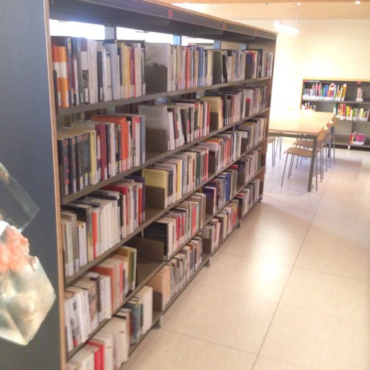 Library Cardona