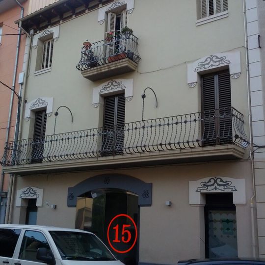 Habitatge al carrer Montsalvatge, 32