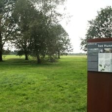 Terrein waarin sporen van begraving ("Hunnenkerkhof")